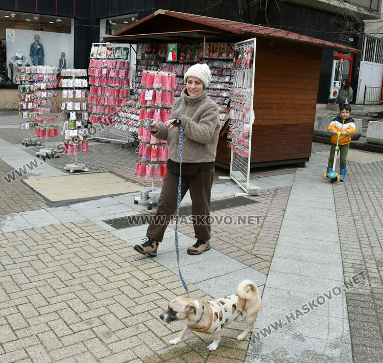 Носталгията по българската валута се пренесе в мартеничките