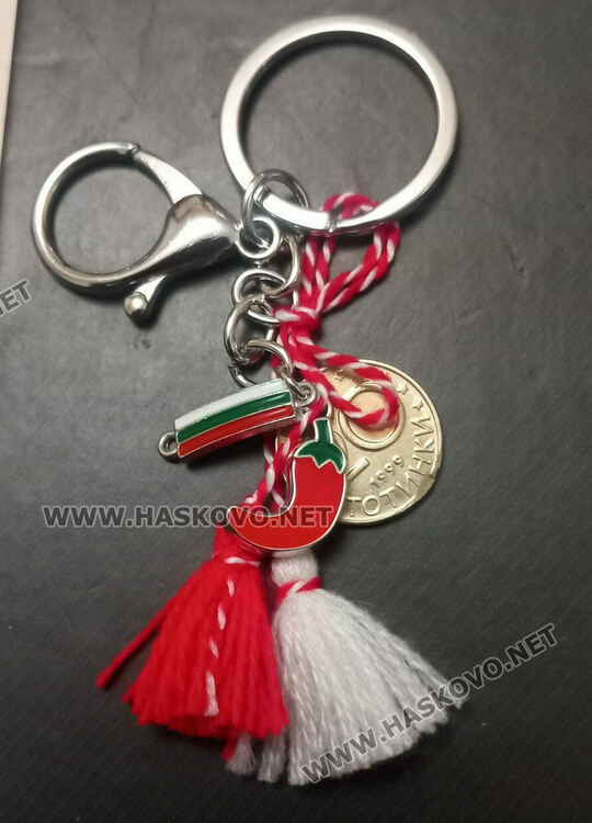 Носталгията по българската валута се пренесе в мартеничките