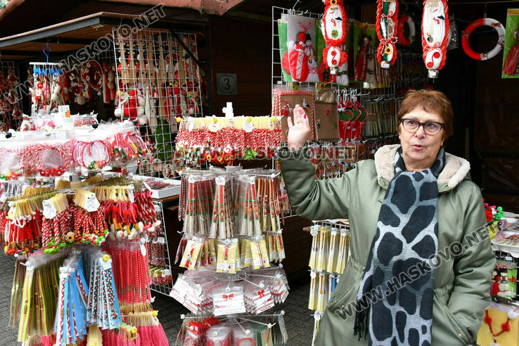 Носталгията по българската валута се пренесе в мартеничките