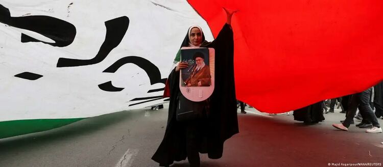 &bdquo;Режимът в Иран не изгуби ужасяващата си способност да потиска, за да оцелее&ldquo;, казва експерт