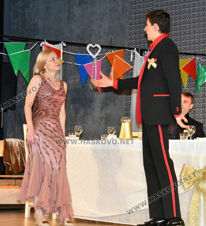 Представят премиера на &bdquo;Сватба&ldquo; по Бертолд Брехт в читалище &bdquo;Заря&ldquo;