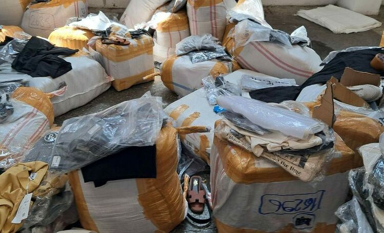 Откриха 120 стоки менте в автобус и 4000 цигари в кола