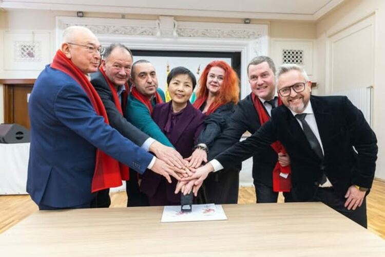 В Двореца на културата се преведе специално събитие по валидиране на пощенска марка &lsquo;&lsquo;Китайска Нова година - година на огнения кон&lsquo;&lsquo;