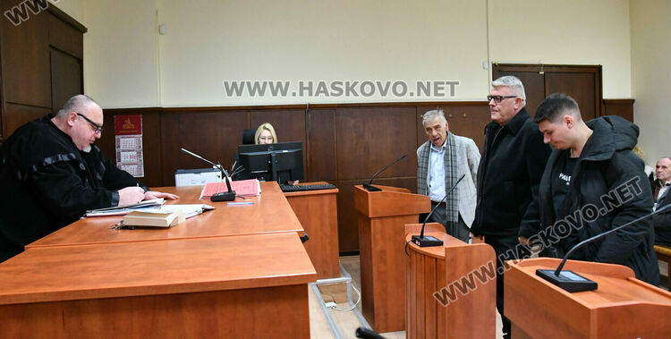 Глобиха Здравко Узунов и сина му за блъскане, обиди и заплахи към полицаи след забележка за висока музика