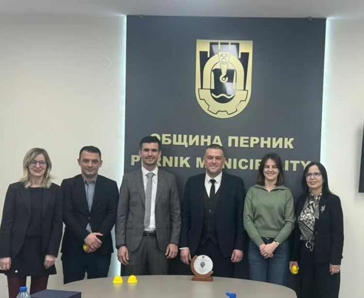 Заместник &ndash; кметът на Община Перник Стефан Кръстев посрещна делегация от община Обилич, Република Косово