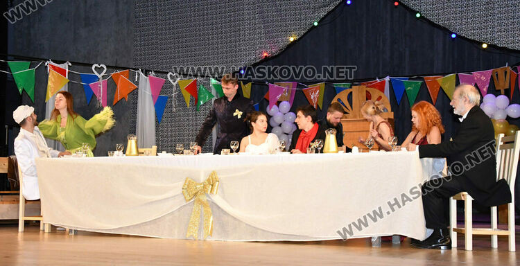 Представят премиера на &bdquo;Сватба&ldquo; по Бертолд Брехт в читалище &bdquo;Заря&ldquo;