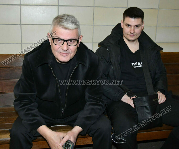 Глобиха Здравко Узунов и сина му за блъскане, обиди и заплахи към полицаи след забележка за висока музика