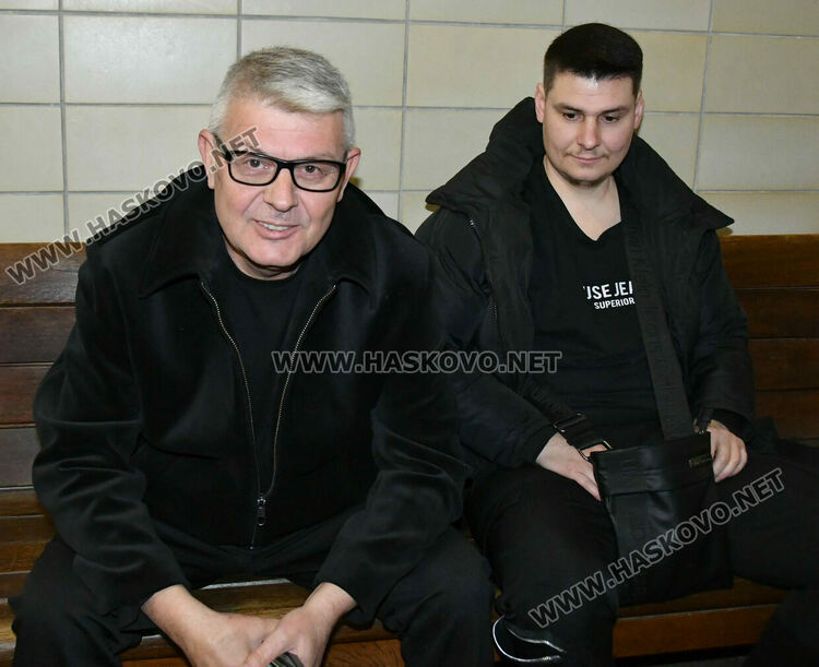 Глобиха Здравко Узунов и сина му за блъскане, обиди и заплахи към полицаи след забележка за висока музика