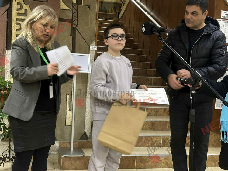 Наградиха най-активните читатели на библиотека &bdquo;Пеньо Пенев&ldquo; в Димитровград - подготвили са нови предизвикателства