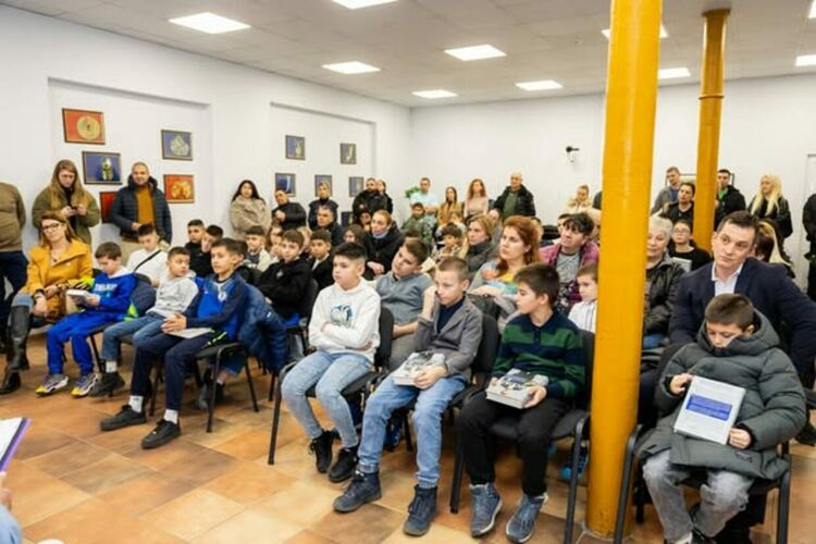 Волейболната легенда на България Владимир Николов представи своята автобиографична книга &bdquo;Високо&ldquo;