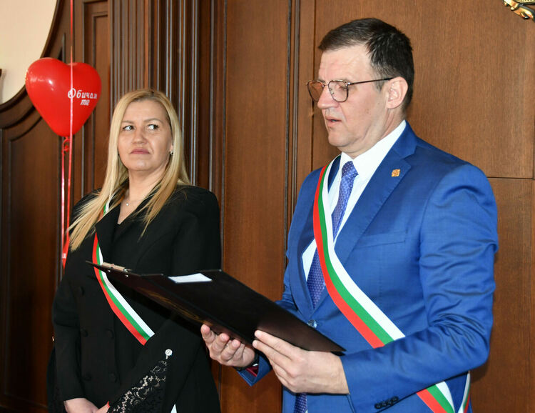 След близо три десетилетия заедно семейство от Хасково реши да сключи граждански брак