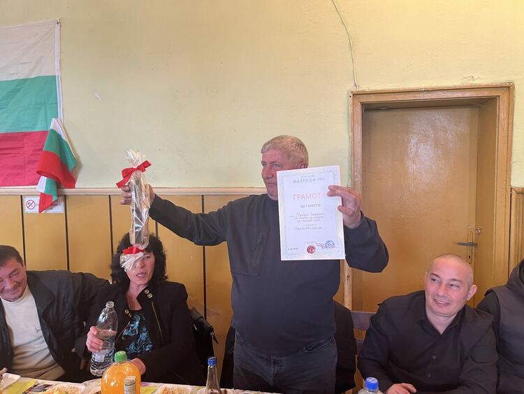 Конкурси за най-доброто вино и тестени изделия проведоха на Трифон Зарезан в с. Мандра 