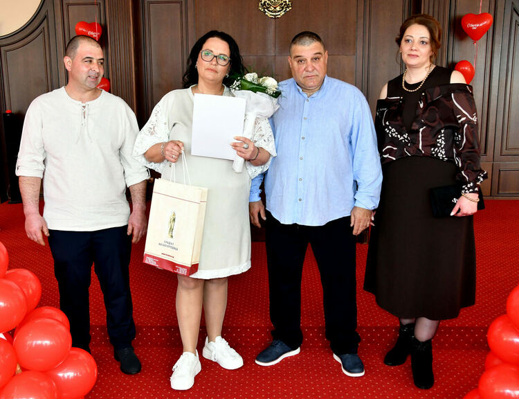 След близо три десетилетия заедно семейство от Хасково реши да сключи граждански брак