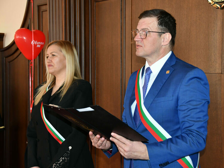 След близо три десетилетия заедно семейство от Хасково реши да сключи граждански брак