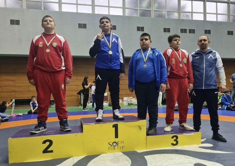 Силно представяне на класиците на двата хасковски клуба по борба на държавния шампионат 