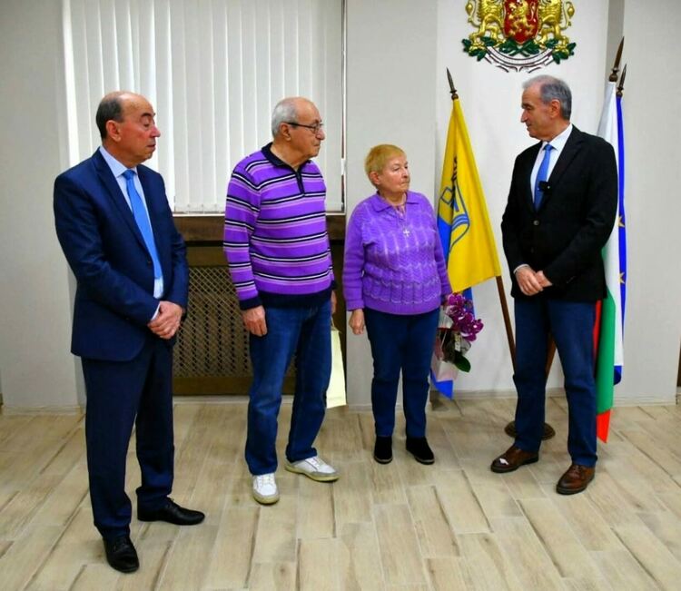 Семейство от Асеновград отпразнува своята &bdquo;Златна сватба&ldquo;