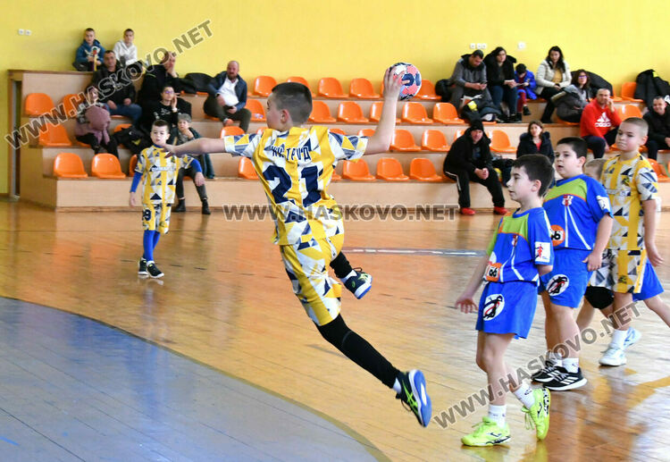 Хасково бе домакин на мачове от хандбалното първенство при най-малките