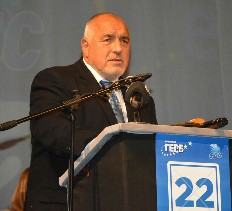 Делян Добрев напуска ГЕРБ