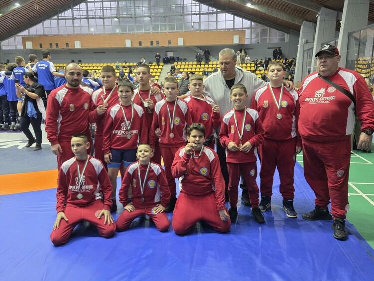 Силно представяне на класиците на двата хасковски клуба по борба на държавния шампионат 