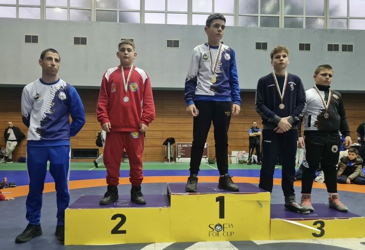 Силно представяне на класиците на двата хасковски клуба по борба на държавния шампионат 