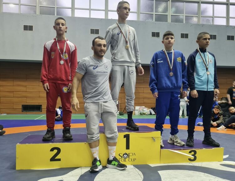 Силно представяне на класиците на двата хасковски клуба по борба на държавния шампионат 