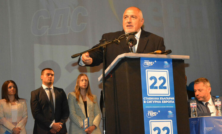 Делян Добрев напуска ГЕРБ