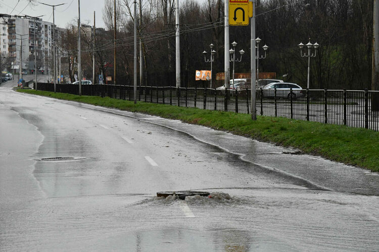 Реки потекоха по булевардите в Хасково
