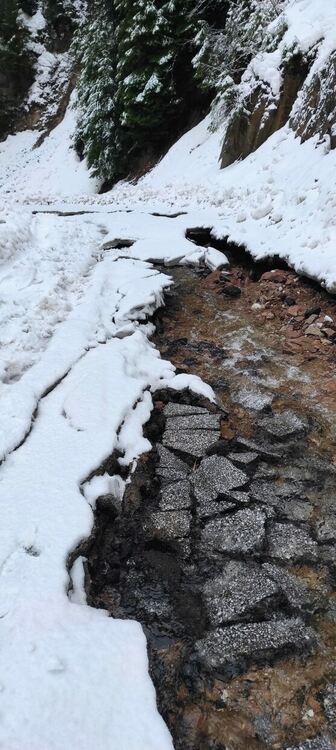 Порои откъснаха от света Мугла!Дори с високопроходими коли не може да си мине