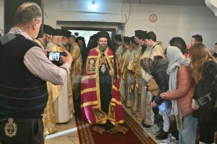 Български и гръцки владика на Неделя Месопусна в Ивайловград