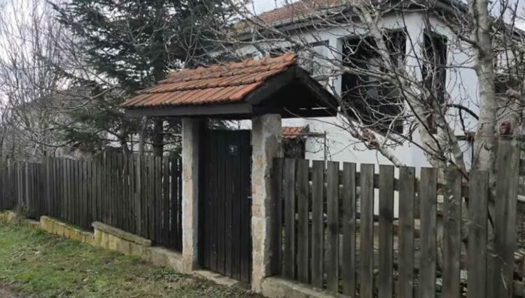 Претърсват къщата на Ивайло Калушев в село Българи