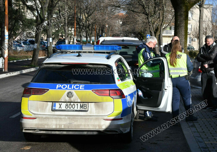 Три коли катастрофираха край парка над ДНА в Хасково