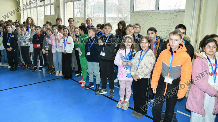 Рецитал от стихове и лъвски скок в ОУ &bdquo;Христо Смирненски&ldquo; за 153 г. от гибелта на Васил Левски