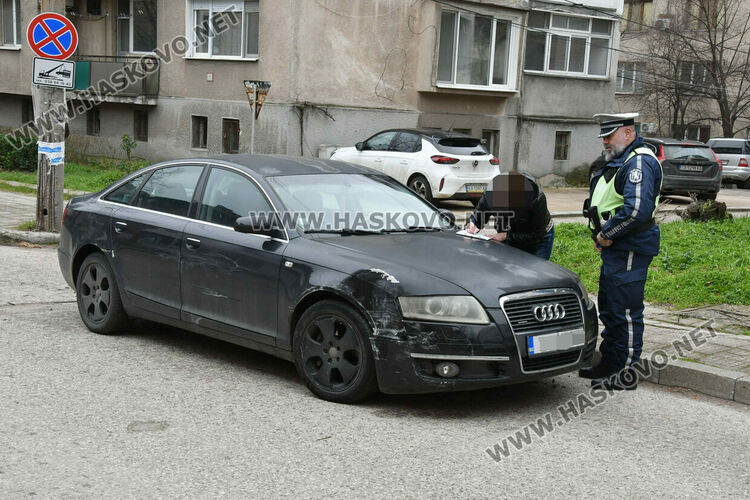 Водачка на &bdquo;Ауди&ldquo; се заби в кола на Тотото в Хасково