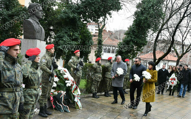 Хасково се преклони пред делото на Апостола на българската свобода&nbsp;&ndash; Васил Левски