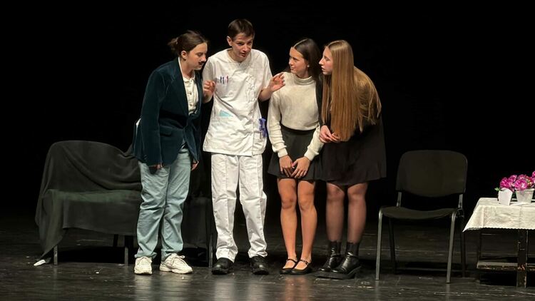 Златаровци ще играят испански театър в Мадрид след второ място на национален фестивал