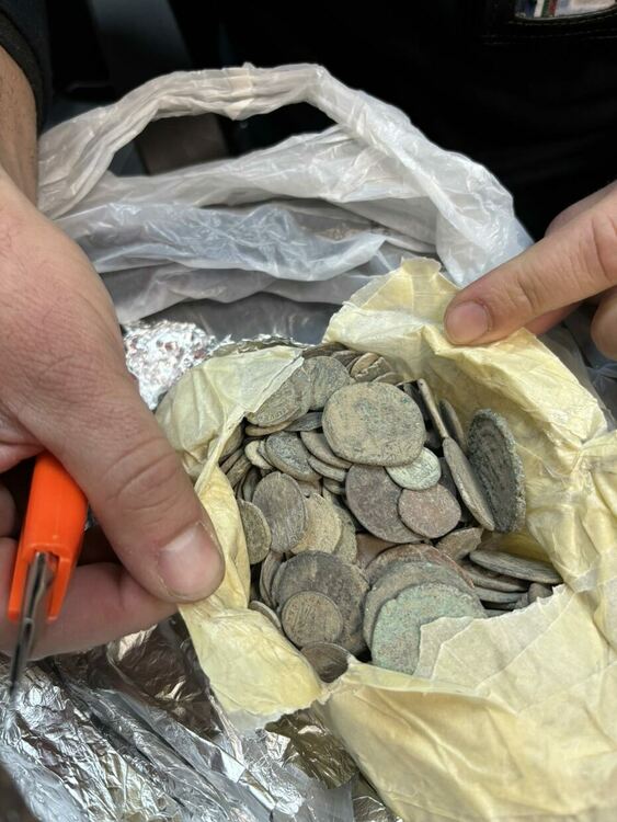 Снимки: Агенция &bdquo;Митници&ldquo;