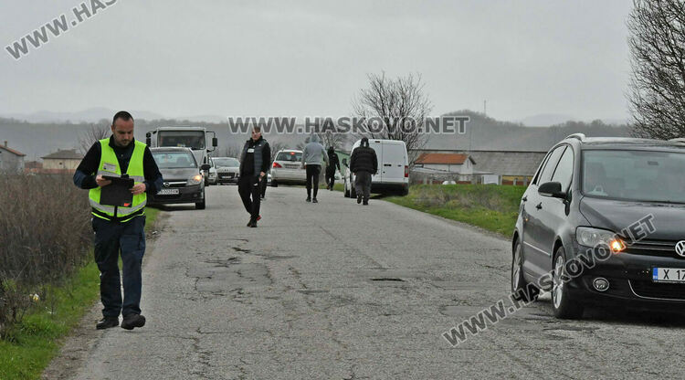 Двама загинали, а майка и дете са ранени при катастрофа край Хасково