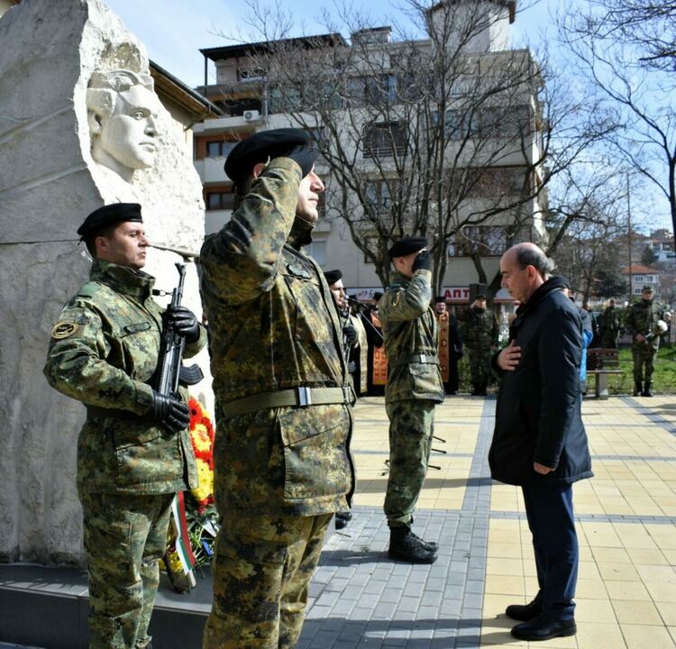 Асеновград се поклони пред Апостола на свободата