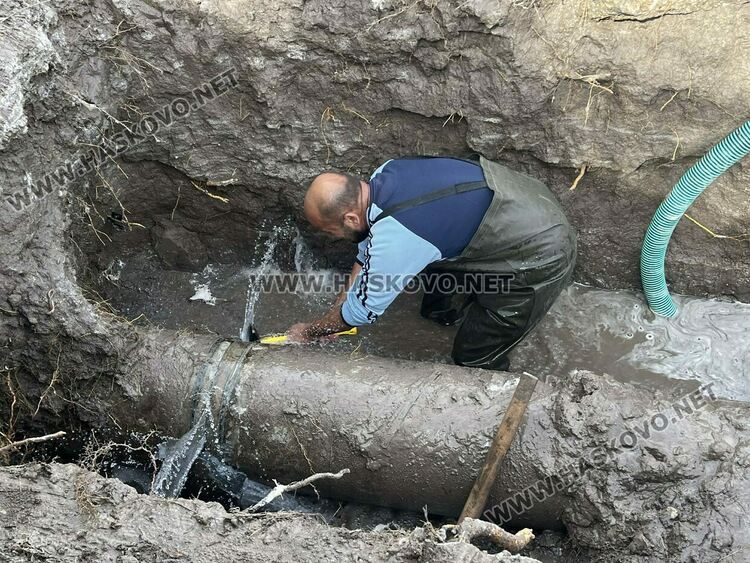 Отстраниха аварията в главния водопровод за Хасково 