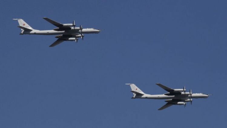 Гореща точка &bdquo;Аляска&ldquo;: Руски самолети изправиха на нокти NORAD