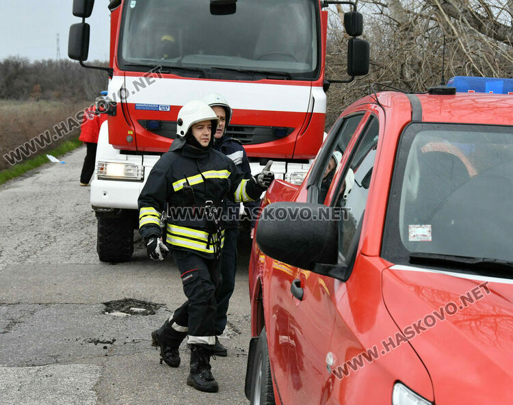 Двама загинали, а майка и дете са ранени при катастрофа край Хасково