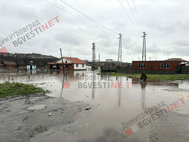 8 са засегнатите имоти от наводнението в кв. Изток