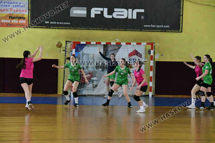 Хандбалистките на &bdquo;Хасково&ldquo; с две поражения 