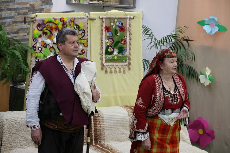 Възрожденска работилница с кауза събра поколения в СУ &bdquo;Йордан Йовков&ldquo; &ndash; Кърджали