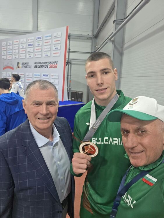 Божидар с нова победа над Тентоглу и балканска титла в скока на дължина