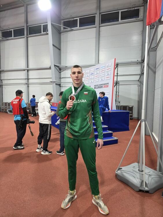 Божидар с нова победа над Тентоглу и балканска титла в скока на дължина