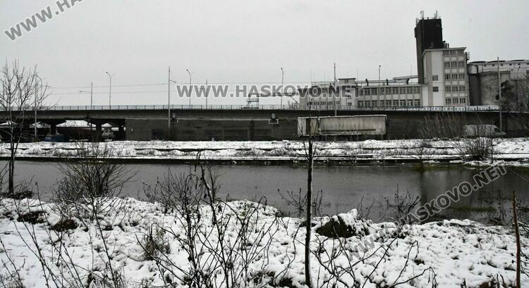 Районът на Сточна гара и днес непроходим