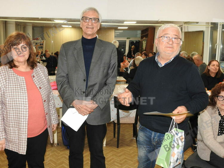 Дванадесетото издание на &bdquo;Винария и тракийска кулинария&ldquo;събра тракийци от Южна България в Кърджали