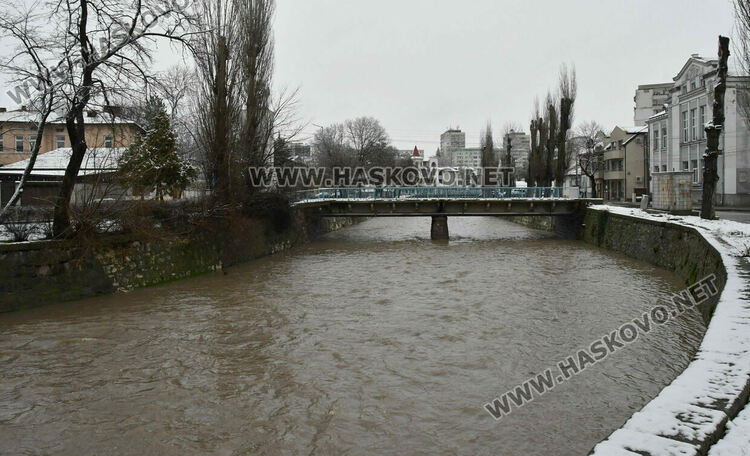 Реката край Болярово се прибра в коритото си
