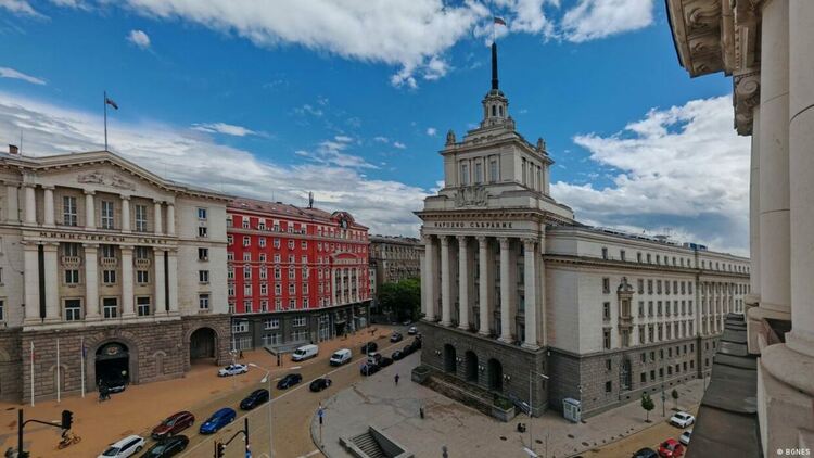 &bdquo;Триъгълникът на властта&ldquo; в София